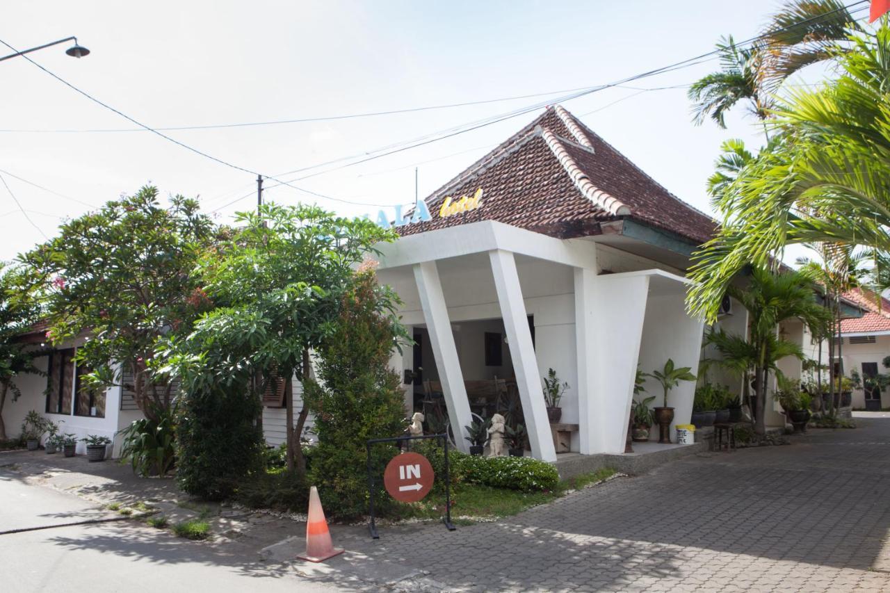 Reddoorz Plus Near Mall Roxy Banyuwangi Banyuwangi  Dış mekan fotoğraf