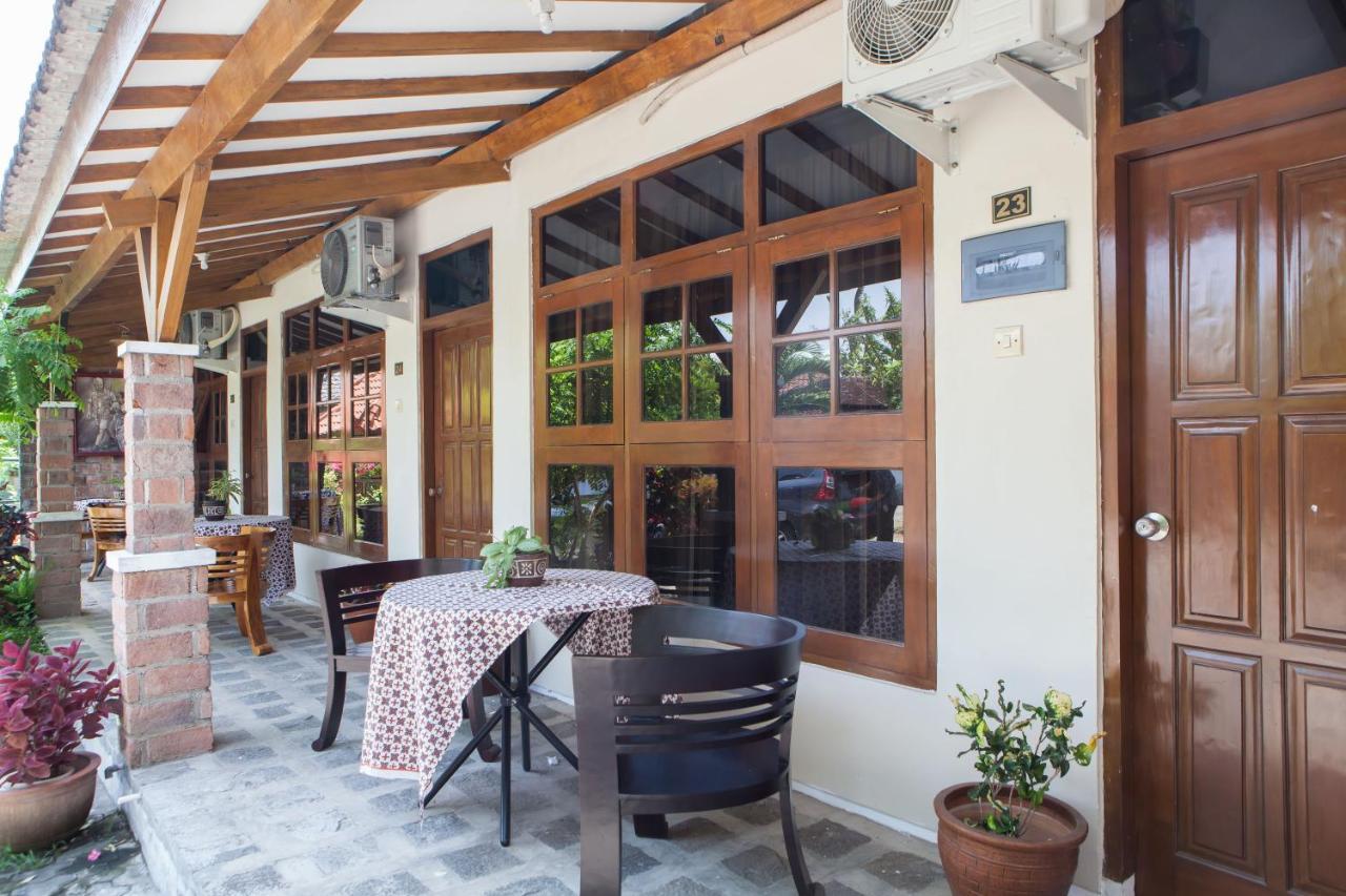 Reddoorz Plus Near Mall Roxy Banyuwangi Banyuwangi  Dış mekan fotoğraf
